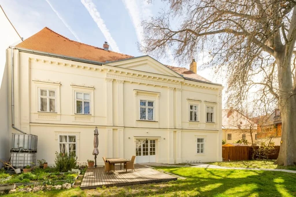Gewerbeimmobilie kaufen in Baden – 453,2 m², € 2.620.000