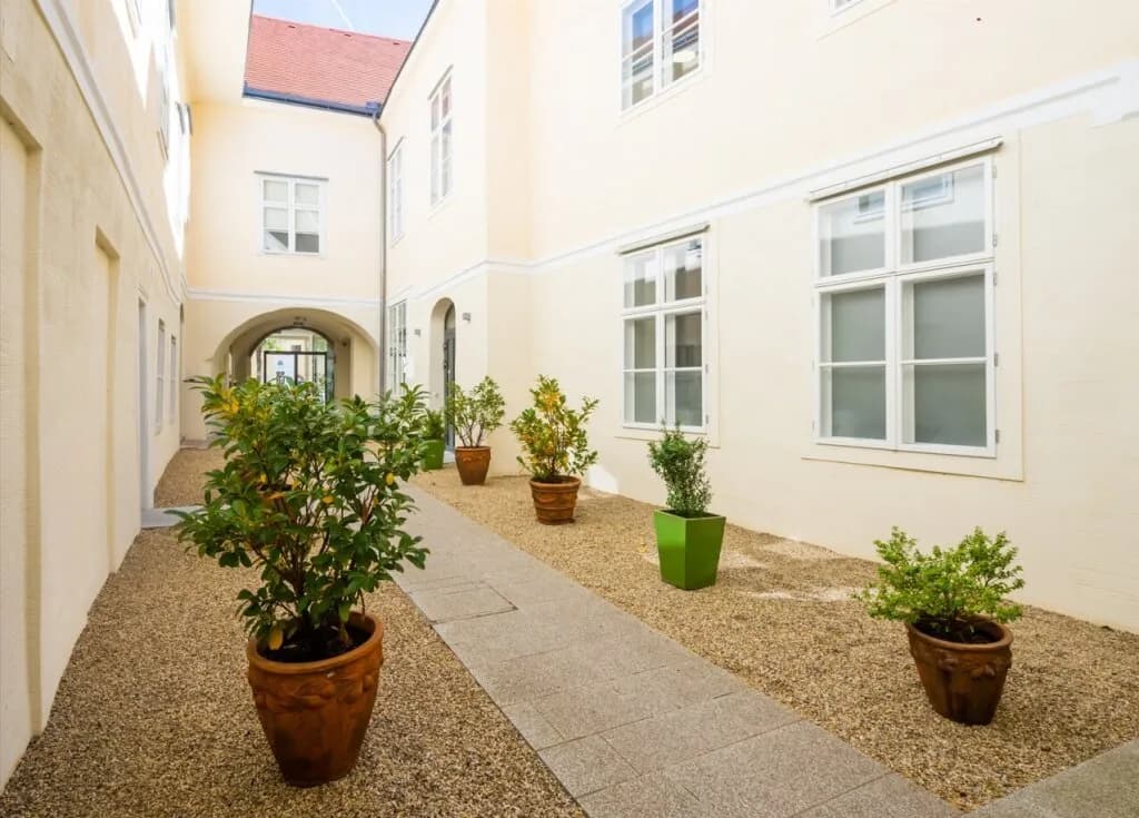 Gewerbeimmobilie kaufen in Baden – 453,2 m², € 2.620.000 – Bild 3 von 9