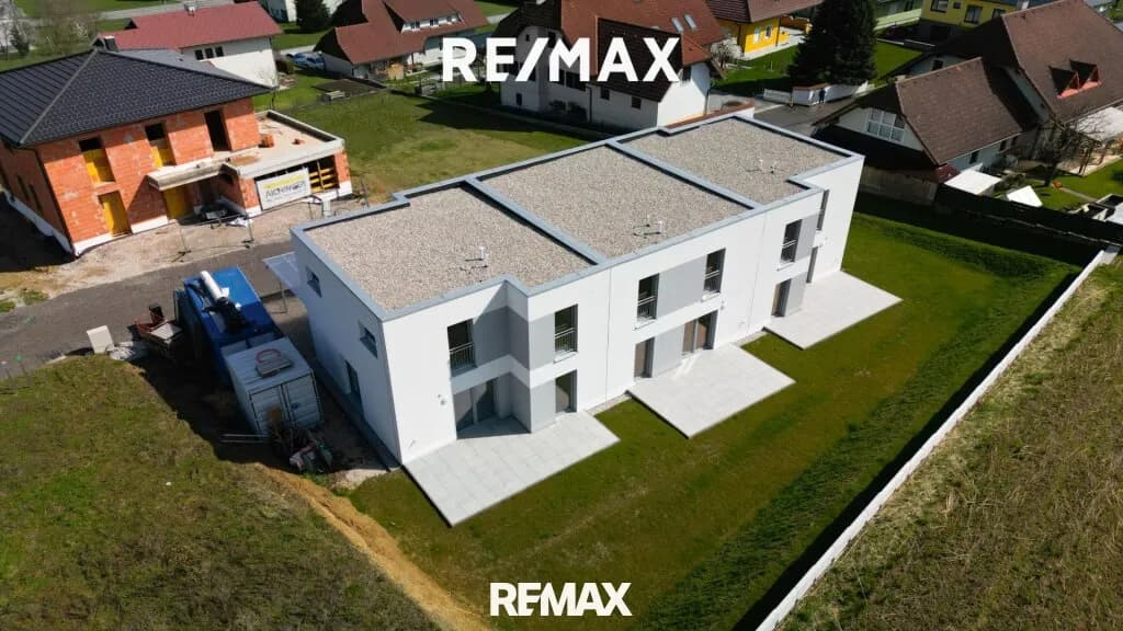 5-Zimmer-Haus kaufen in Vöcklabruck – 141 m², € 359.000 – Bild 1 von 10