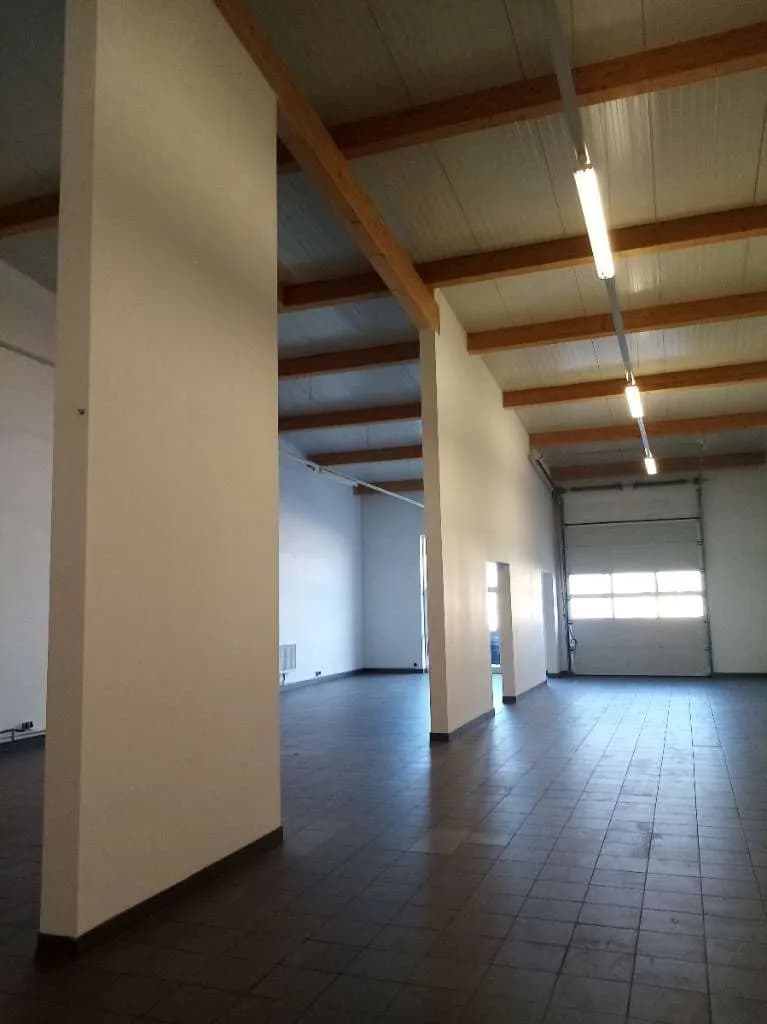 Gewerbeimmobilie mieten in Wiener Neustadt – 199 m², € 1.590