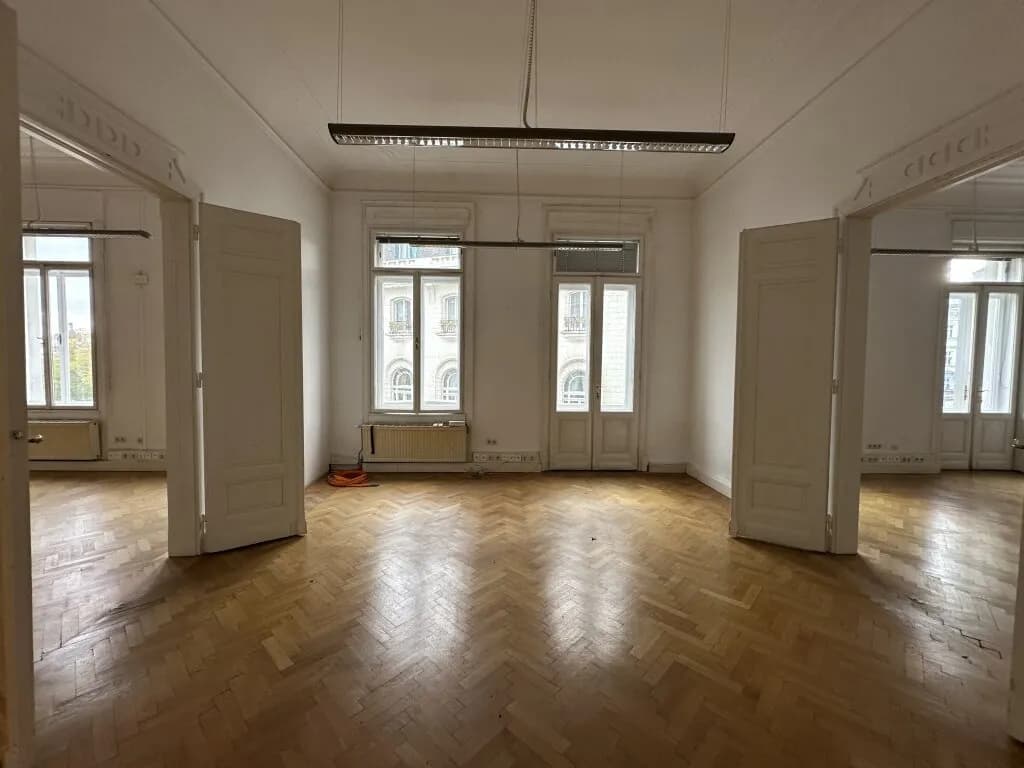 10-Zimmer-Gewerbeimmobilie mieten in Wien – 303 m², € 8.269 – Bild 3 von 11