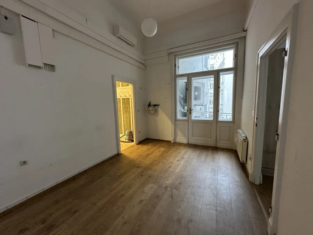 10-Zimmer-Gewerbeimmobilie mieten in Wien – 303 m², € 8.269 – Bild 9 von 11
