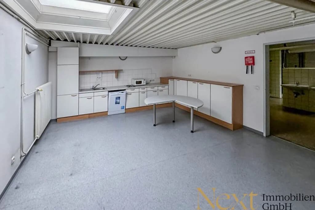 Gewerbeimmobilie mieten in Wels-Land – 2 763 m², € 20.725 – Bild 8 von 8