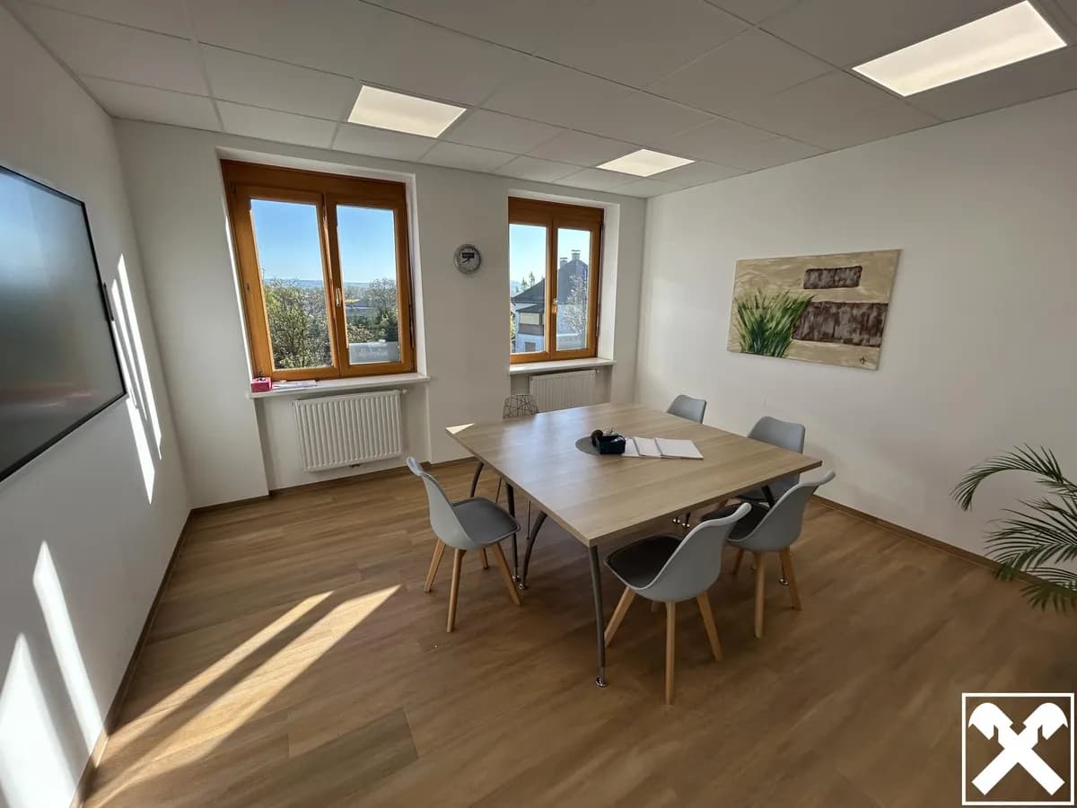 9-Zimmer-Gewerbeimmobilie mieten in Eferding – 159 m², € 2.184