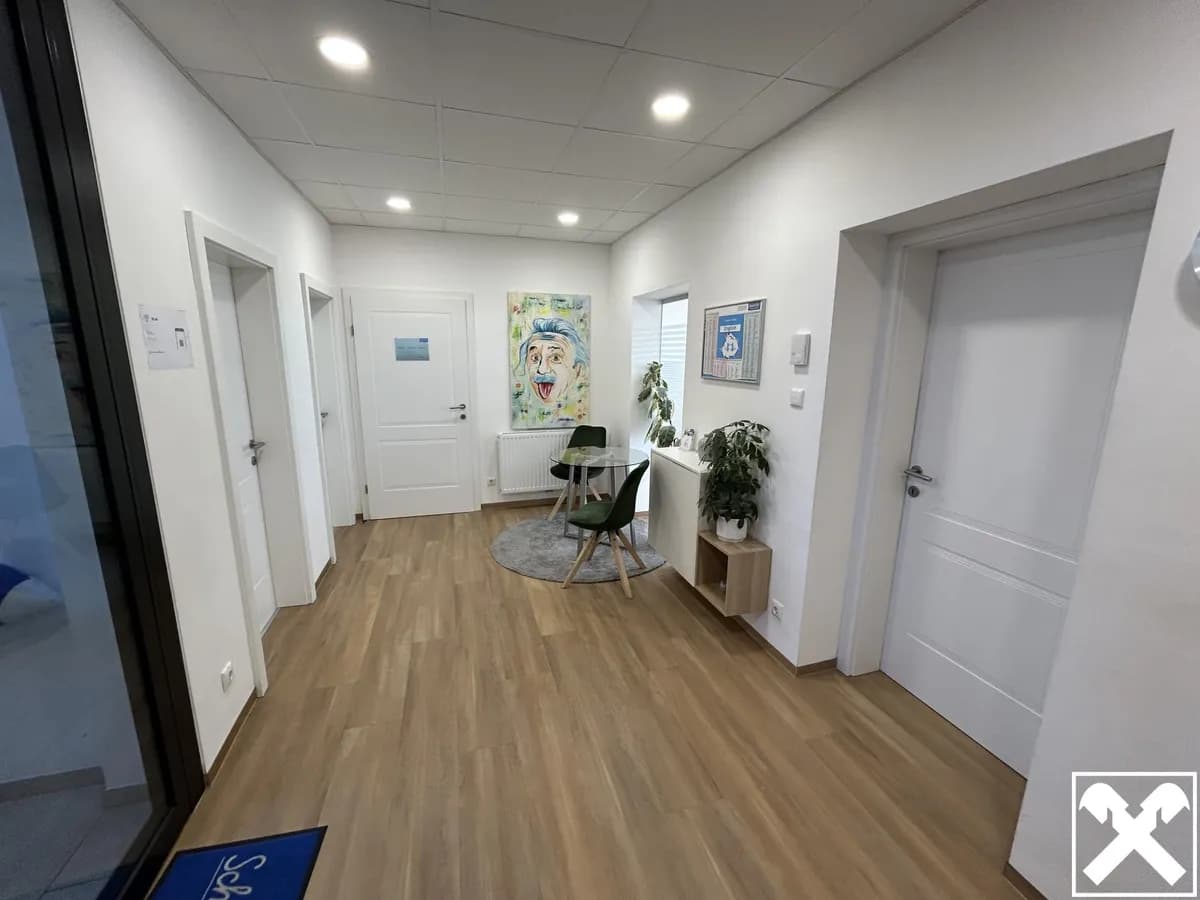 9-Zimmer-Gewerbeimmobilie mieten in Eferding – 159 m², € 2.184 – Bild 2 von 5