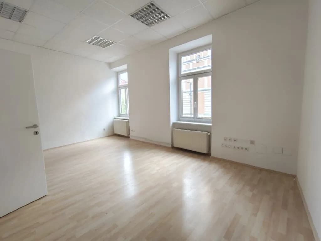 Gewerbeimmobilie mieten in Bruck-Mürzzuschlag – 130 m², € 1.261 – Bild 4 von 10