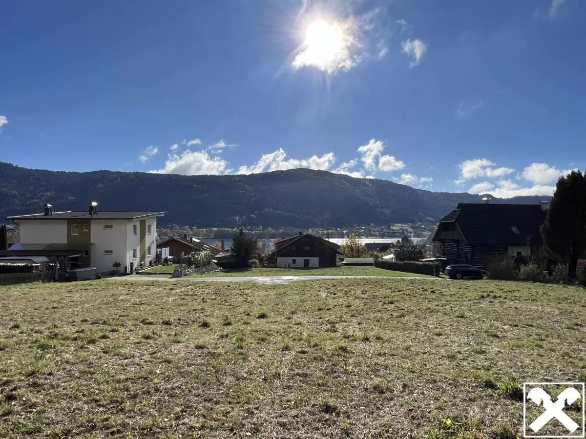 Grundstück kaufen in Feldkirchen – 821 m²