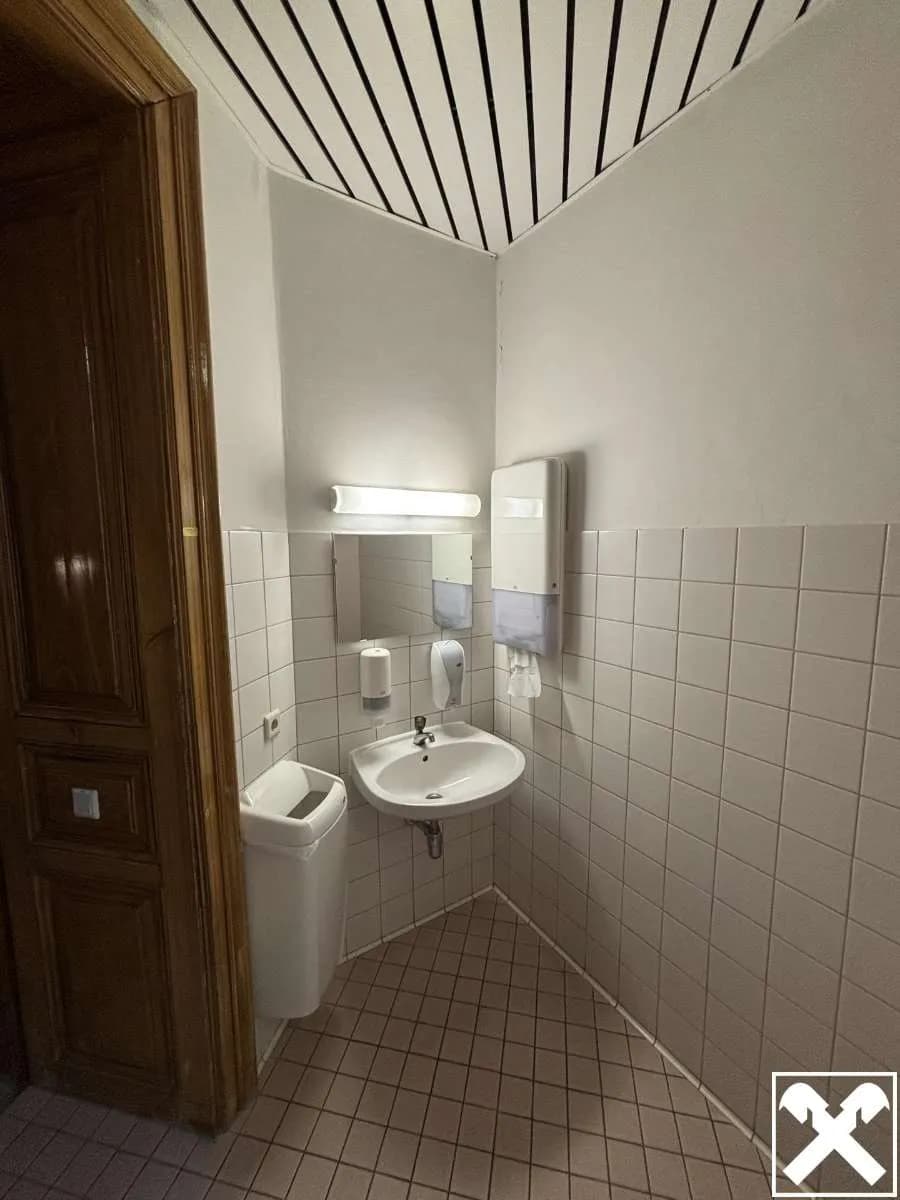 Gewerbeimmobilie mieten in Linz – 97 m², € 1.276 – Bild 8 von 10