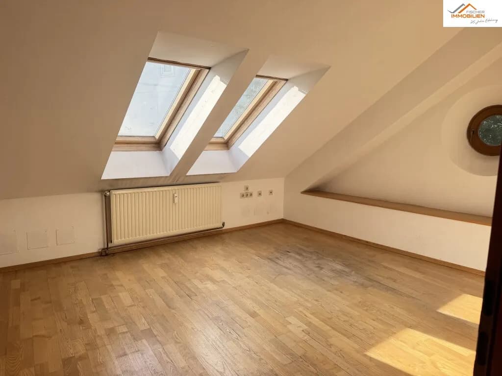4-Zimmer-Wohnung kaufen in Neunkirchen – 314,4 m², € 249.000 – Bild 2 von 11