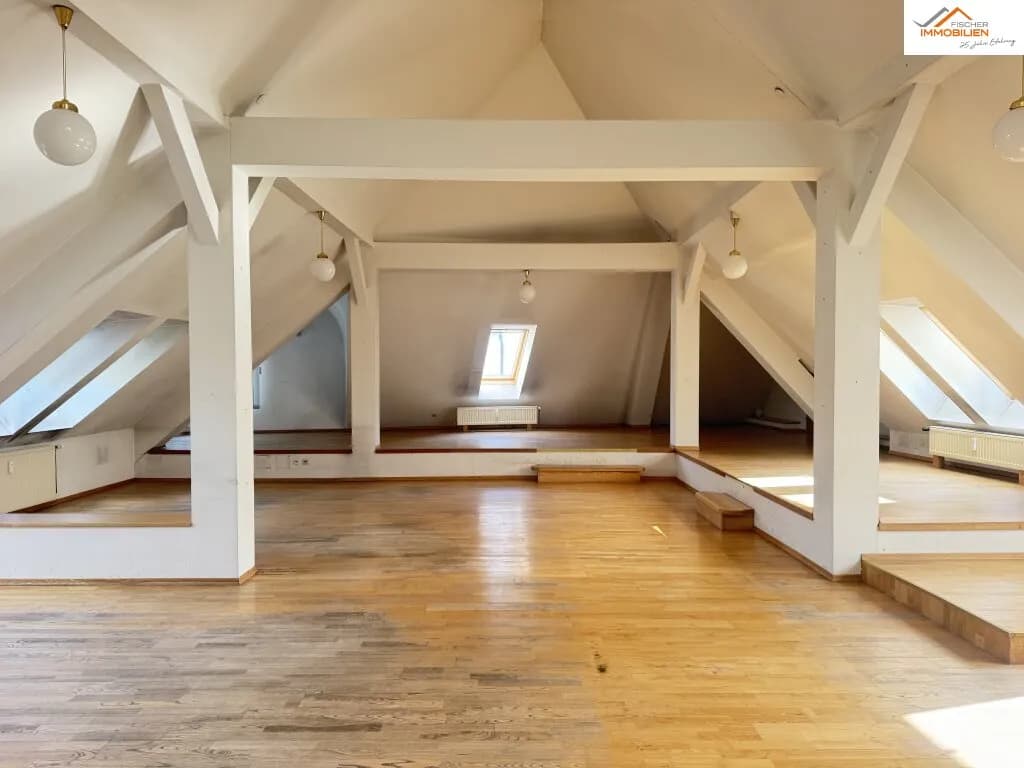 4-Zimmer-Wohnung kaufen in Neunkirchen – 314,4 m², € 249.000 – Bild 3 von 11