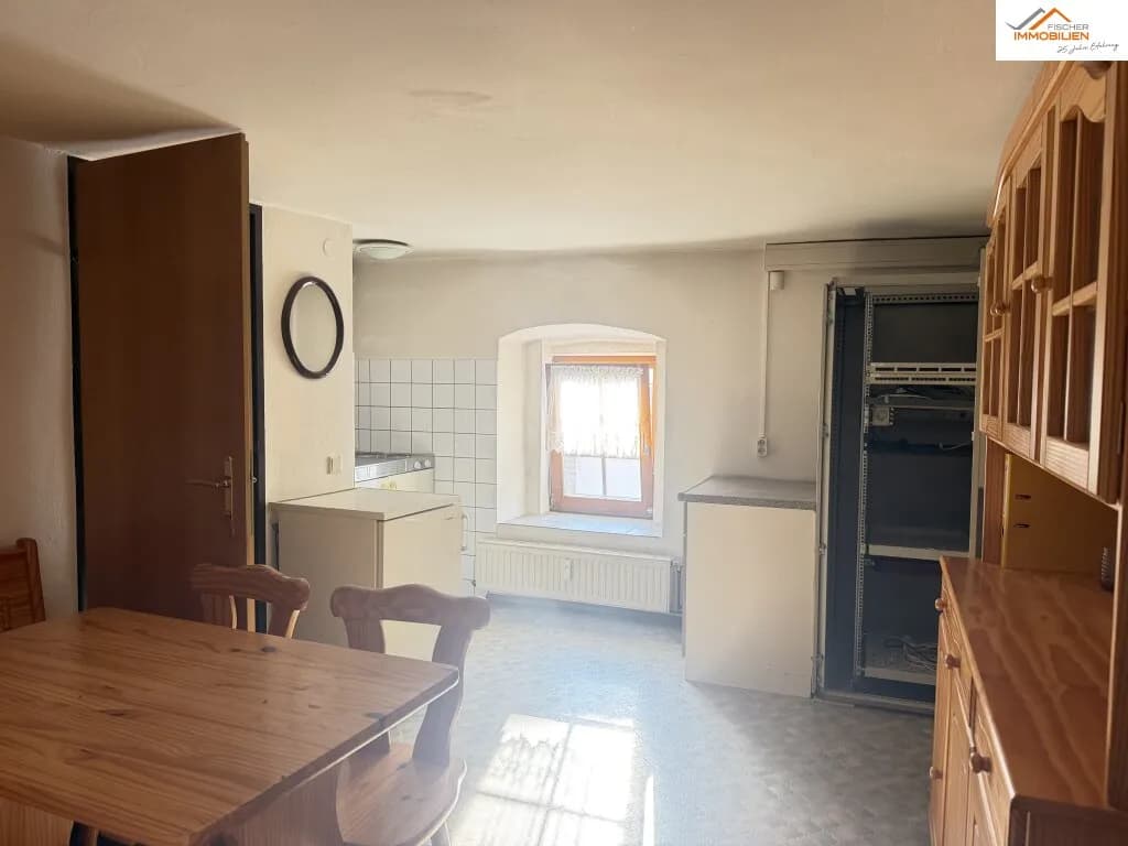 4-Zimmer-Wohnung kaufen in Neunkirchen – 314,4 m², € 249.000 – Bild 6 von 11