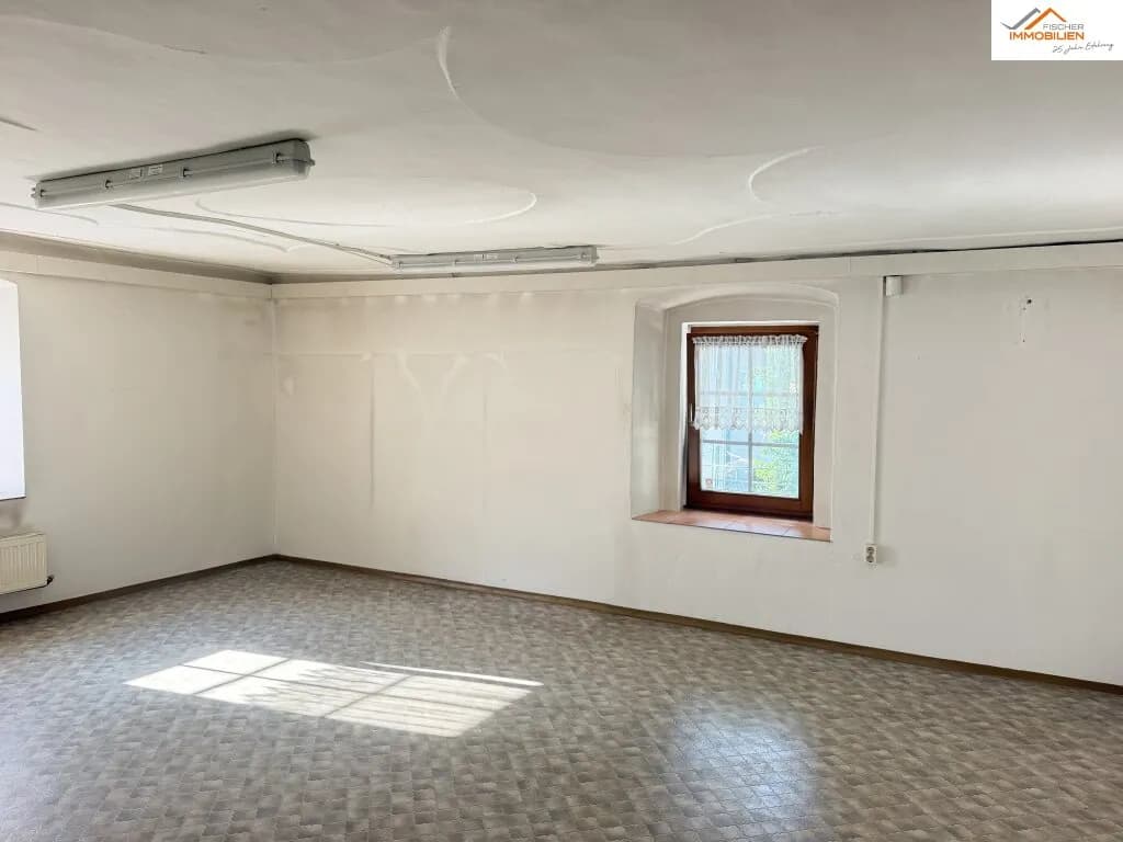 4-Zimmer-Wohnung kaufen in Neunkirchen – 314,4 m², € 249.000 – Bild 7 von 11