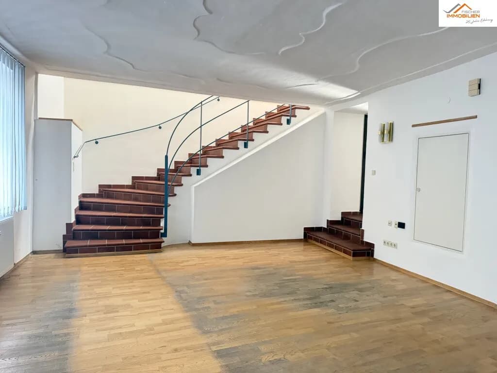 4-Zimmer-Wohnung kaufen in Neunkirchen – 314,4 m², € 249.000 – Bild 8 von 11