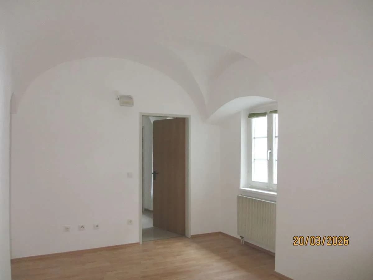3-Zimmer-Wohnung mieten in Krems an der Donau – 41 m², € 529 – Bild 2 von 9