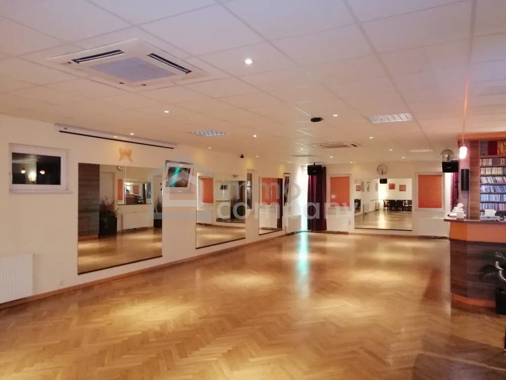Gewerbeimmobilie kaufen in Bruck an der Leitha – 124 m², € 282.000 – Bild 2 von 7