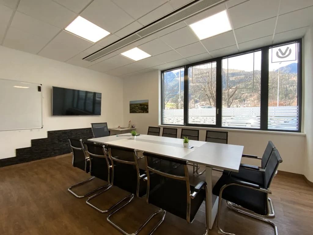 Gewerbeimmobilie mieten in Schwaz – 165 m², € 2.346 – Bild 2 von 24