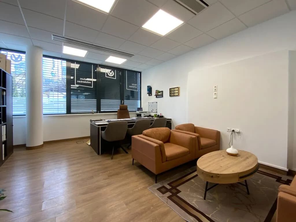 Gewerbeimmobilie mieten in Schwaz – 165 m², € 2.346 – Bild 12 von 24