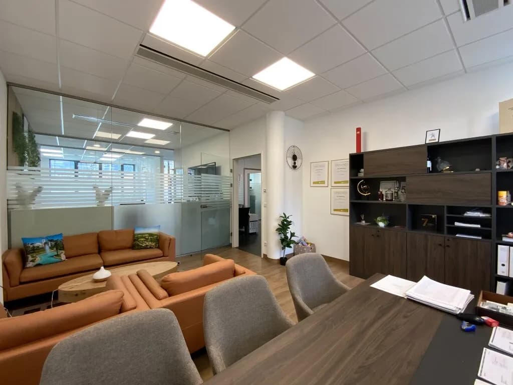 Gewerbeimmobilie mieten in Schwaz – 165 m², € 2.346 – Bild 13 von 24