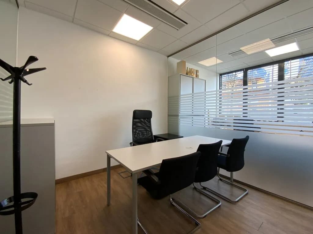 Gewerbeimmobilie mieten in Schwaz – 165 m², € 2.346 – Bild 21 von 24
