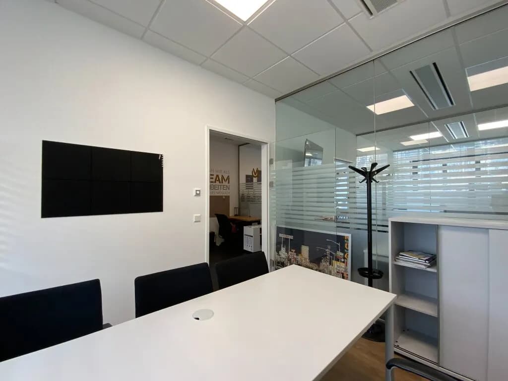 Gewerbeimmobilie mieten in Schwaz – 165 m², € 2.346 – Bild 23 von 24