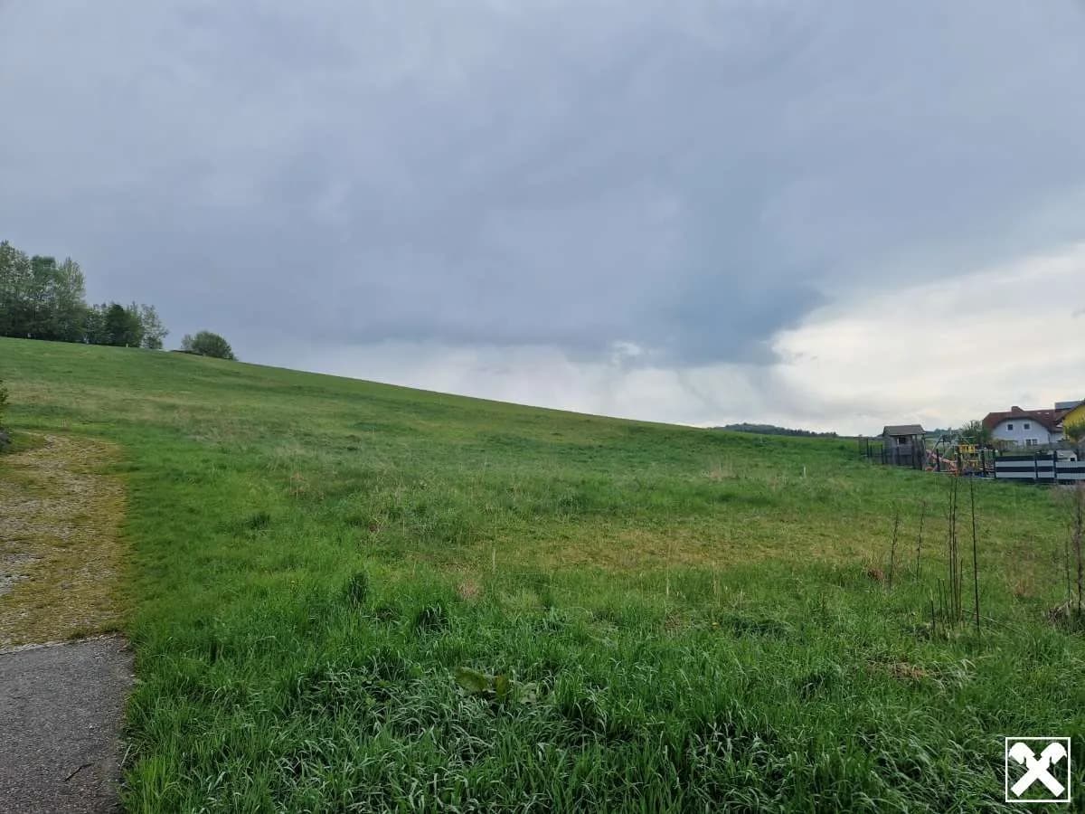 Grundstück kaufen in Krems Land – 4 103 m², € 58.800