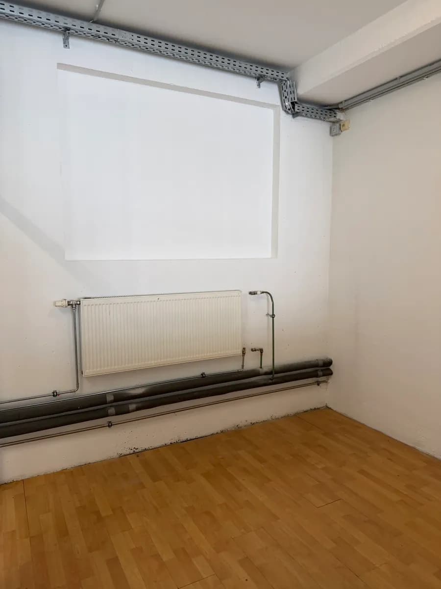 2-Zimmer-Gewerbeimmobilie mieten in Salzburg-Umgebung – 191 m², € 1.337 – Bild 11 von 13