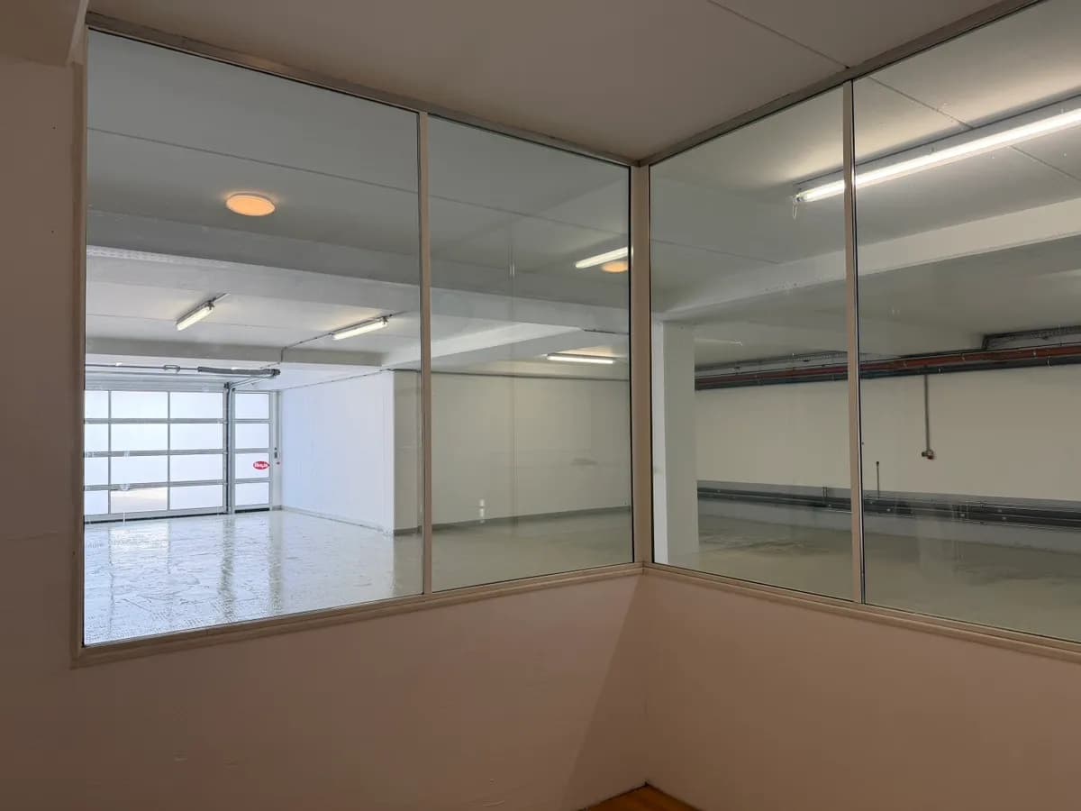 2-Zimmer-Gewerbeimmobilie mieten in Salzburg-Umgebung – 191 m², € 1.337 – Bild 12 von 13