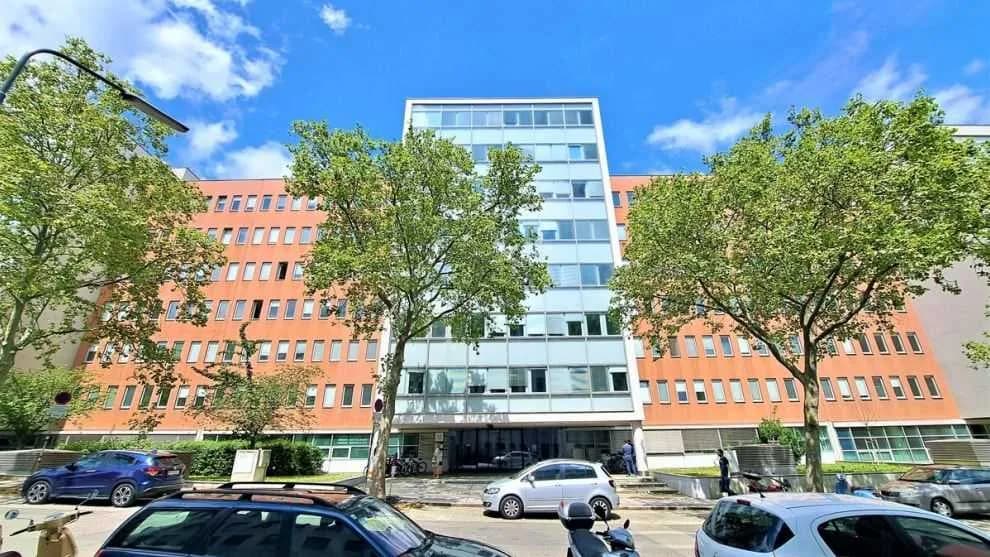 Gewerbeimmobilie mieten in Wien – 289 m², € 13