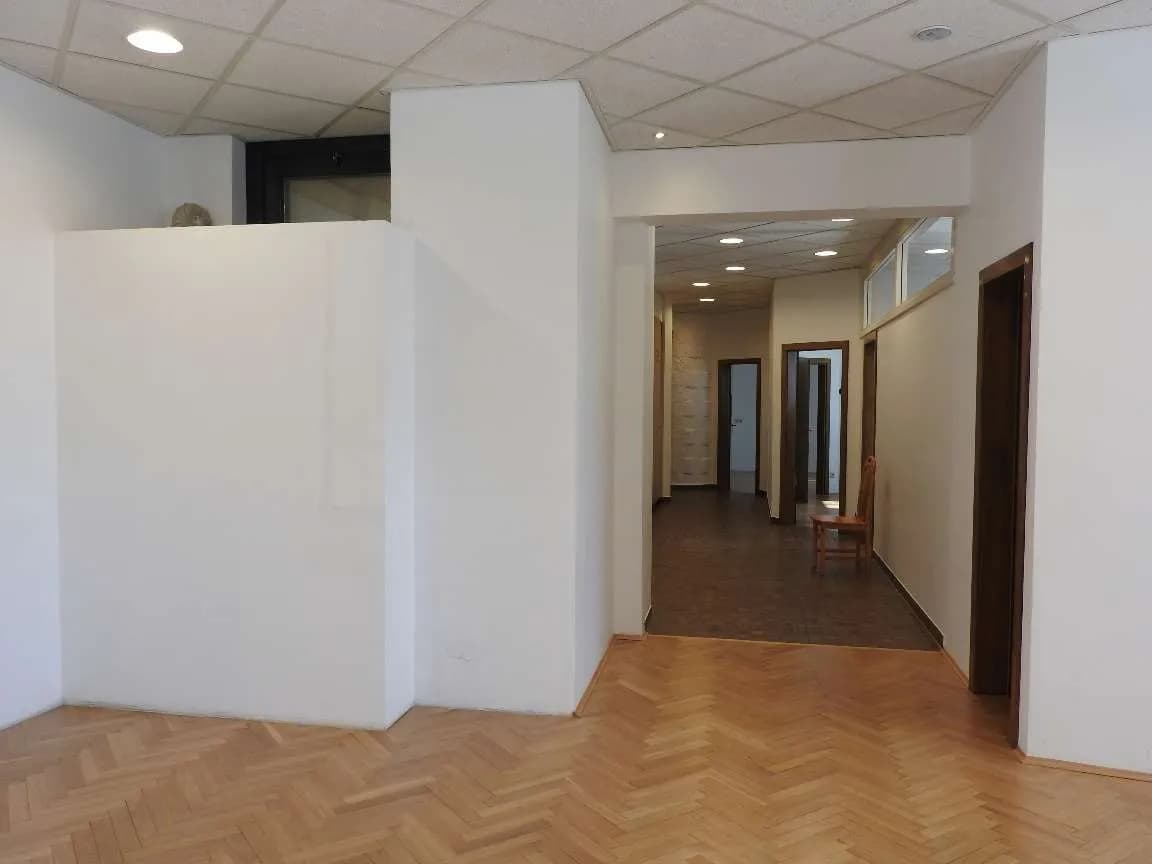 Wohnung kaufen in Wolfsberg – 145 m², € 300.000