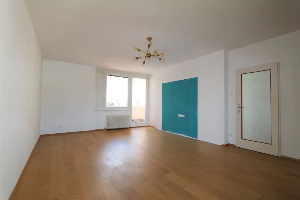 1-Zimmer-Wohnung mieten in Baden – 43,97 m², € 689 – Bild 2 von 11