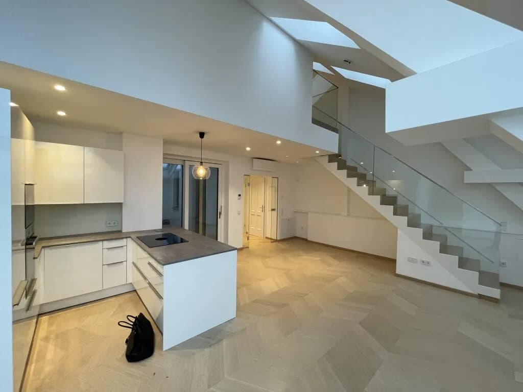 4-Zimmer-Wohnung mieten in Wien – 154,22 m², € 4.105