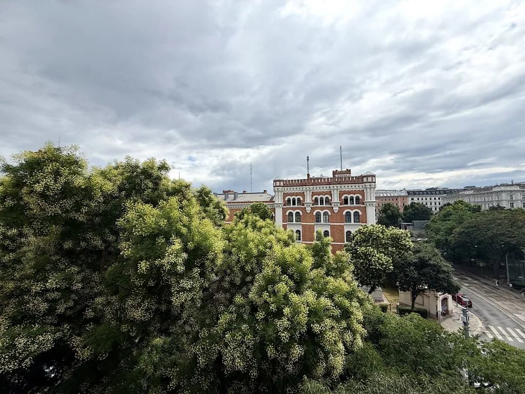 4-Zimmer-Wohnung mieten in Wien – 131 m², € 4.200 – Bild 7 von 18