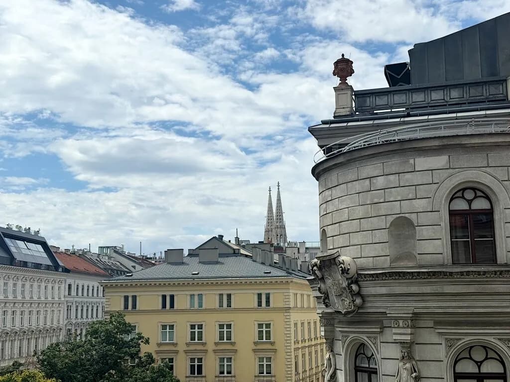 4-Zimmer-Wohnung mieten in Wien – 131 m², € 4.200 – Bild 9 von 18