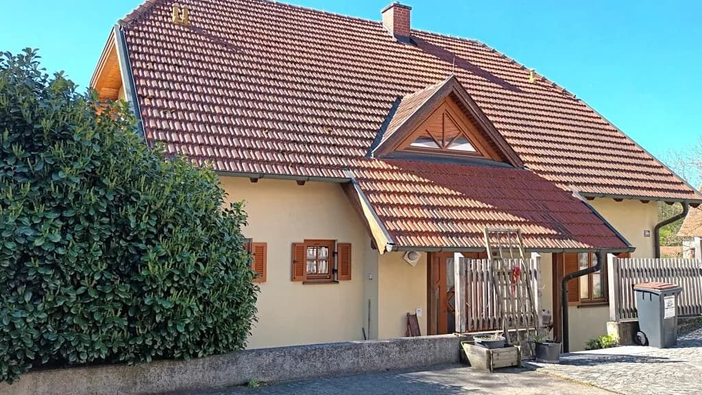 Haus kaufen in Krems Land – 1 927 m², € 499.000 – Bild 2 von 26