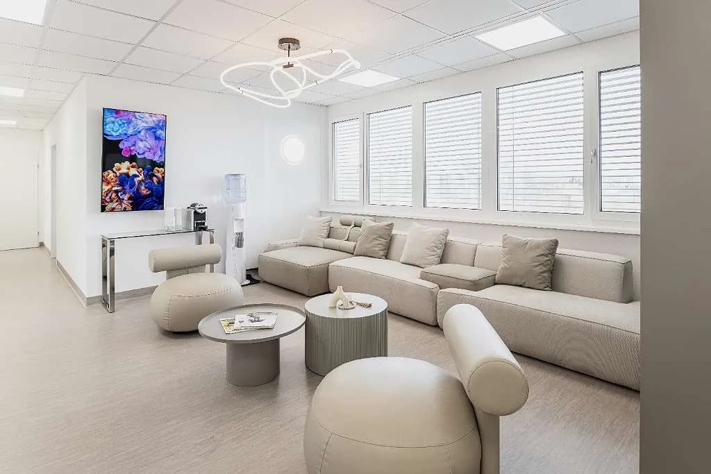 Gewerbeimmobilie mieten in Wien – 156 m², € 16
