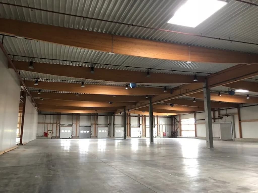 Gewerbeimmobilie mieten in Neusiedl am See – 2 835 m², € 4 – Bild 6 von 6