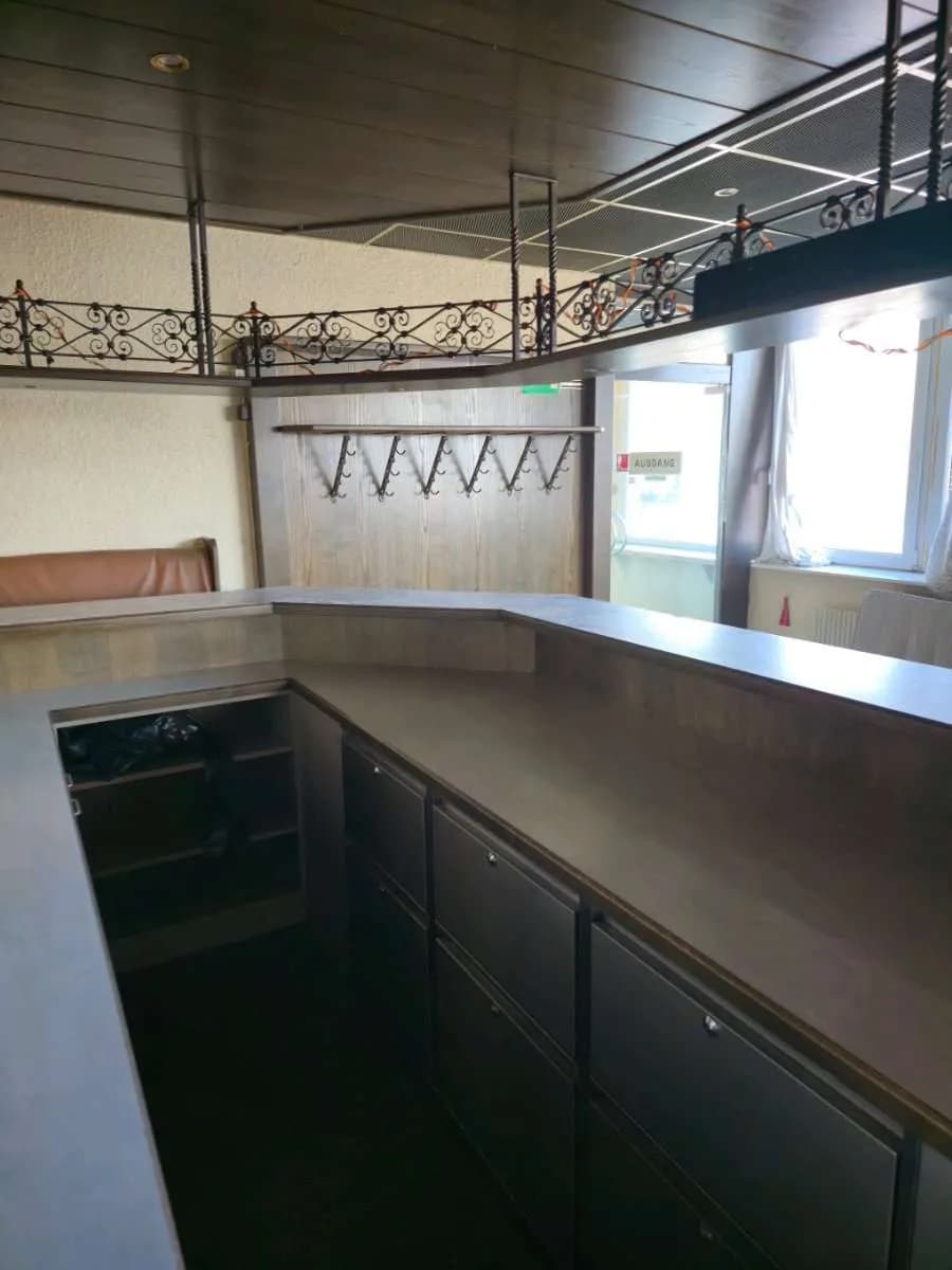 4-Zimmer-Gewerbeimmobilie mieten in Mödling – 300 m², € 500 – Bild 1 von 20