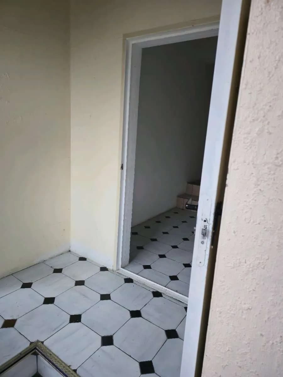 4-Zimmer-Gewerbeimmobilie mieten in Mödling – 300 m², € 500 – Bild 19 von 20