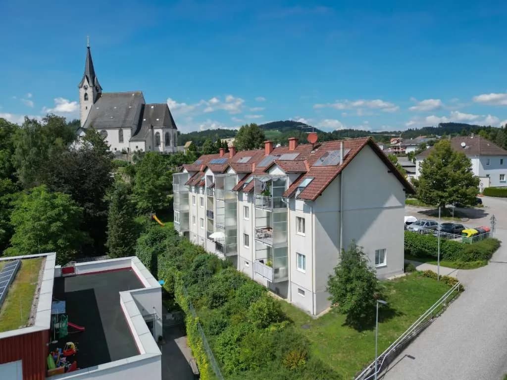 4-Zimmer-Wohnung mieten in Perg – 80,29 m², € 773