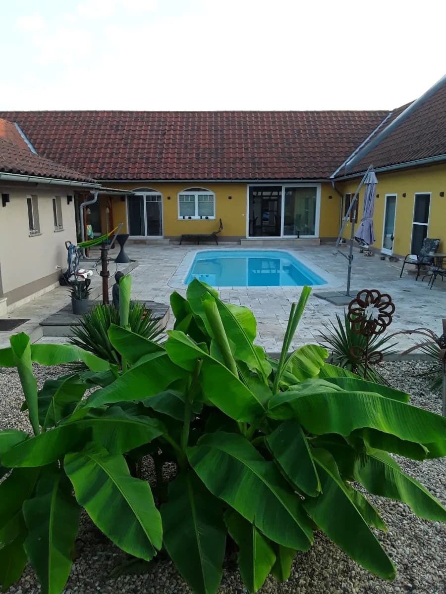 6-Zimmer-Gewerbeimmobilie kaufen in Güssing – 245 m², € 795.000