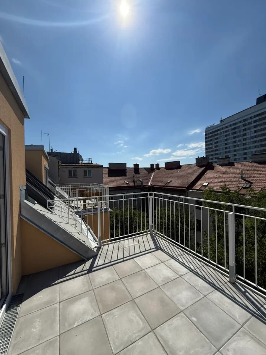 2-Zimmer-Wohnung mieten in Wien – 71 m², € 1.807 – Bild 1 von 16