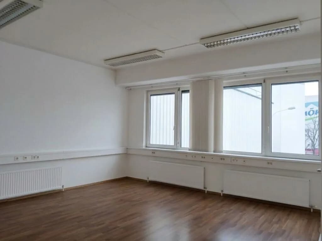 3-Zimmer-Gewerbeimmobilie mieten in Mödling – 113 m², € 1.422 – Bild 3 von 9