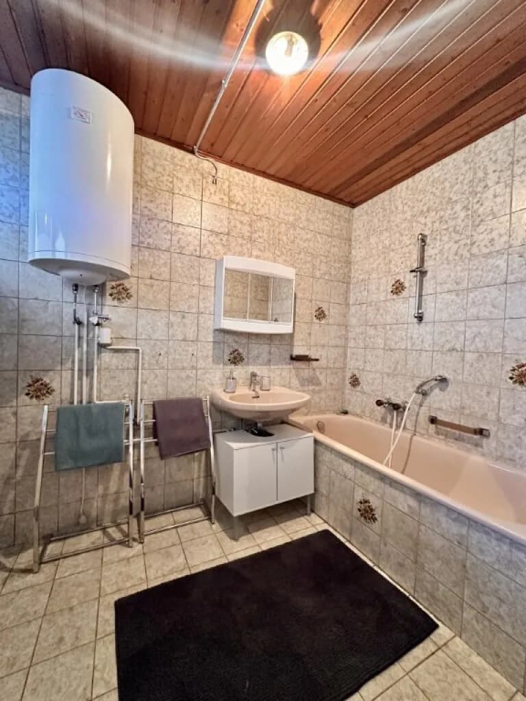 Haus kaufen in Neunkirchen – 114,11 m², € 247.400 – Bild 14 von 27