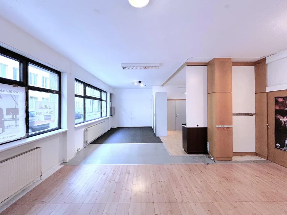 Gewerbeimmobilie mieten in Linz – 82 m², € 954