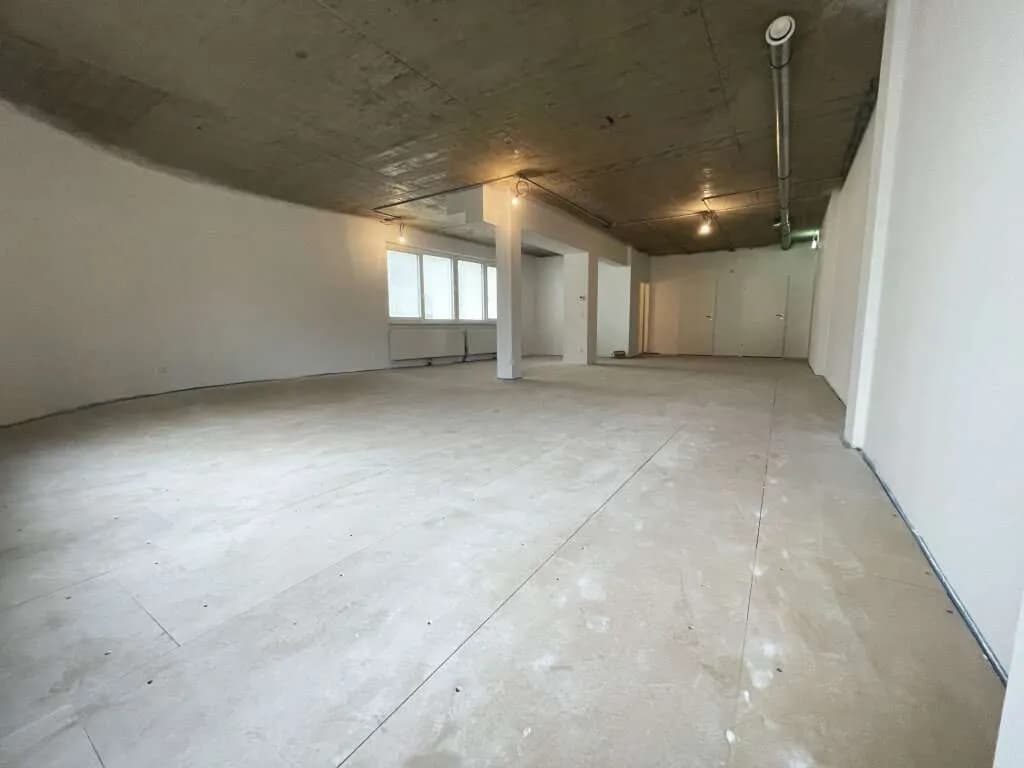 1-Zimmer-Gewerbeimmobilie mieten in Melk – 122 m²