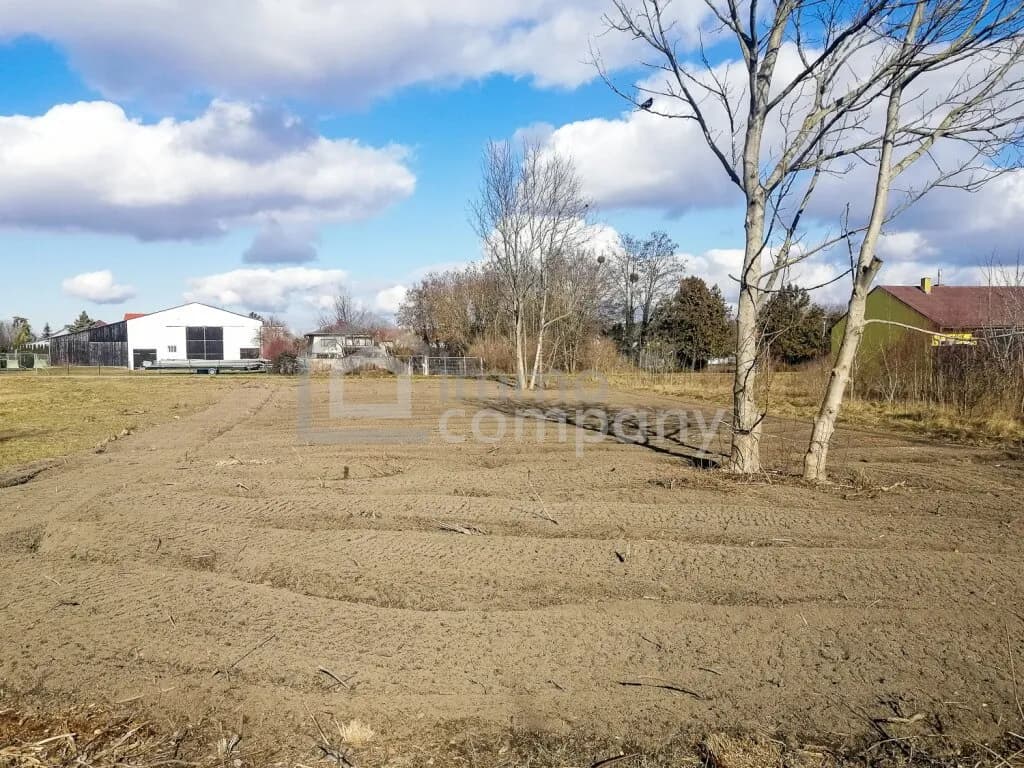 Grundstück kaufen in Gänserndorf – 1 079 m², € 159.000