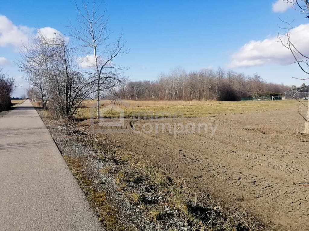Grundstück kaufen in Gänserndorf – 1 079 m², € 159.000 – Bild 3 von 4