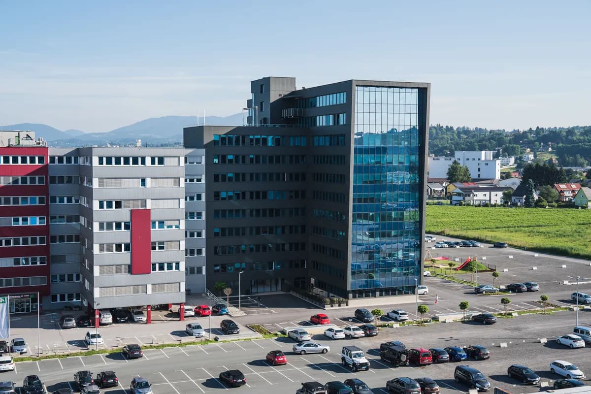 Gewerbeimmobilie mieten in Graz-Umgebung – 66 m², € 1.434