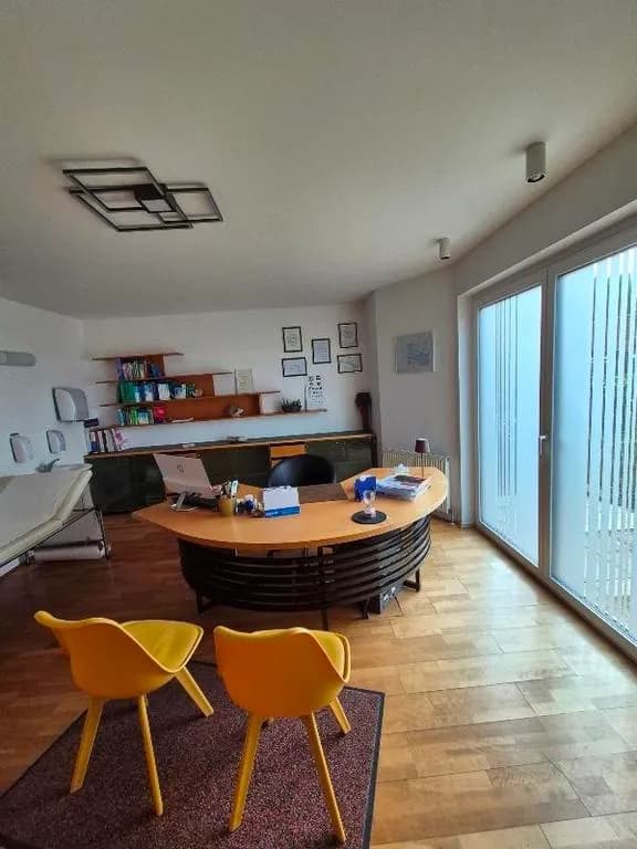 5-Zimmer-Gewerbeimmobilie mieten in Sankt Pölten Land – 162 m², € 2.491