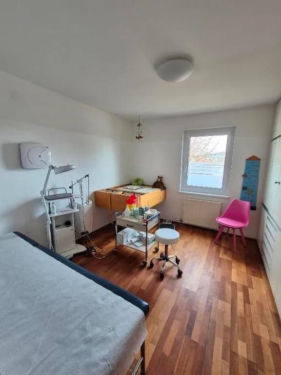 5-Zimmer-Gewerbeimmobilie mieten in Sankt Pölten Land – 162 m², € 2.491 – Bild 9 von 9